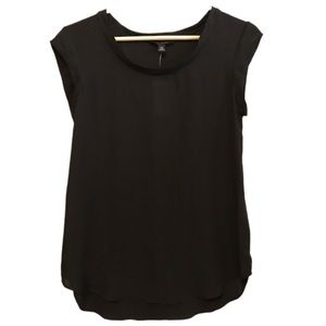 Banana Republic black sleeveless blouse